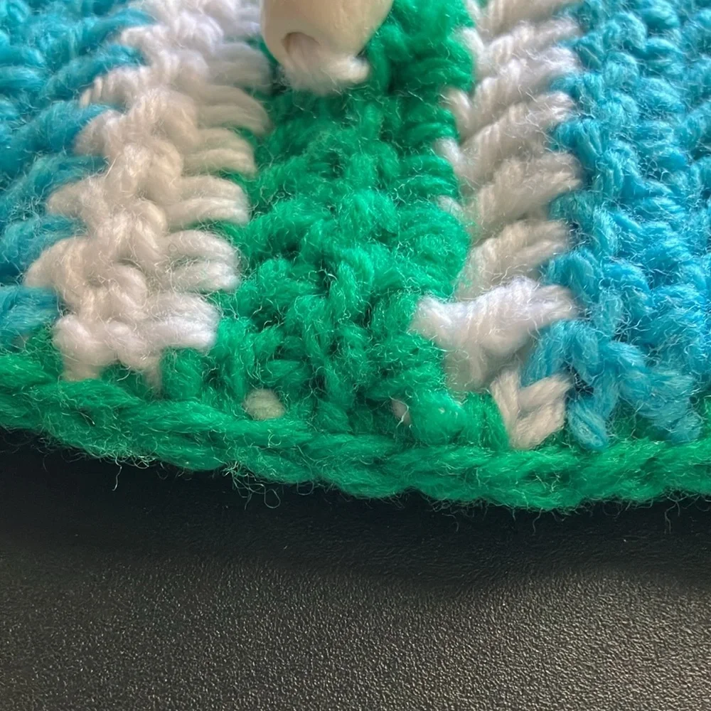 Handmade crochet cell